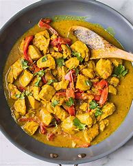 Featured image for Step-By-Step Guide To Making Thai Coconut Chicken Curry