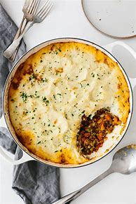 Featured image for Shepherd'S Pie With Ground Lamb And Creamy Mashed Potatoes