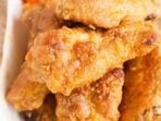 Featured image for How To Make Crispy Chicken Wings In An Oven At Home